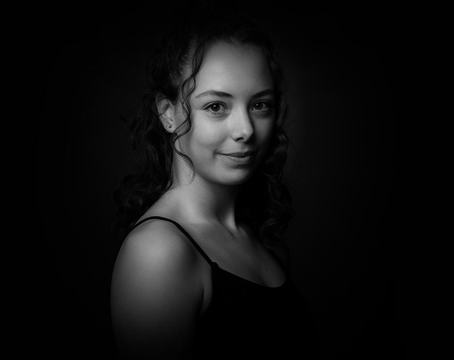 Luna is docent kleuterdans, klassiek ballet volwassenen & showdance volwassenen bij Aarschotse Balletschool